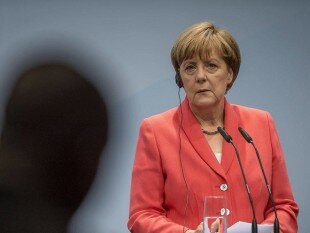 Меркель заявила о перспективе выделения Греции помощи в размере 86 млрд. евро в течении 3 лет.